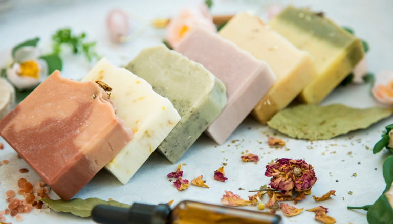 Cosmeticele fără apă - săpunul