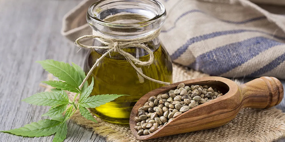 Hemp Oil 3 Uleiul de cânepă